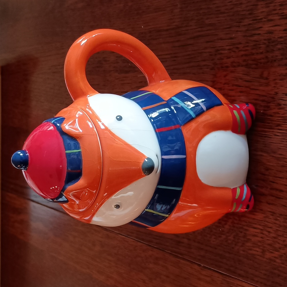 St. Nicholas Square Fox Mug Ceramic with Lid (b150)